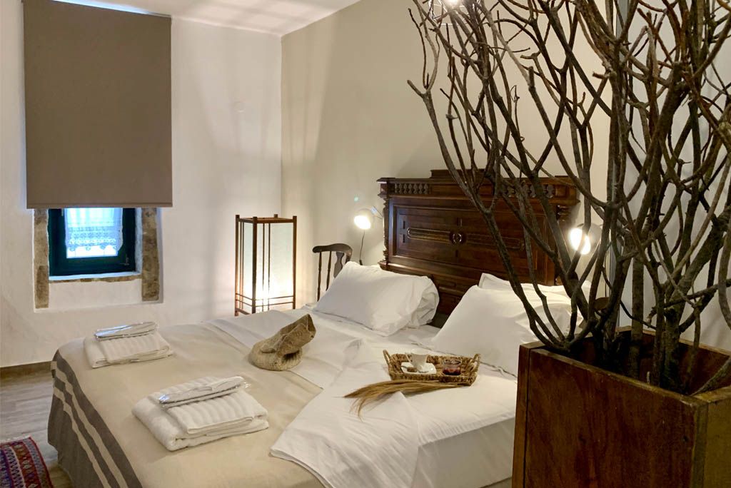 ORIENTAL SUITE